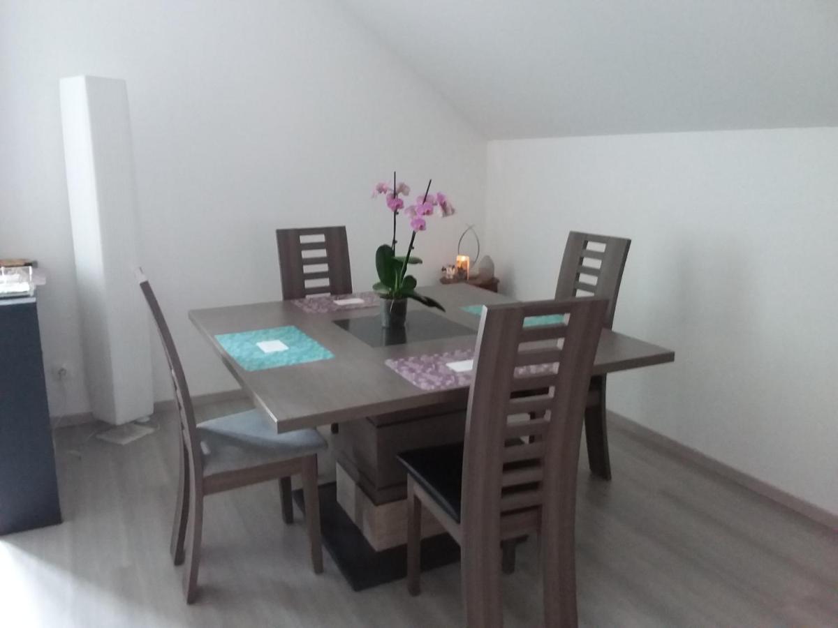 Gite De La Maison Bleue Villa Mirandol-Bourgnounac Exteriör bild