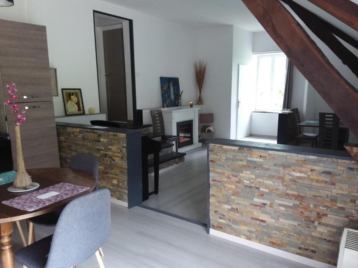 Gite De La Maison Bleue Villa Mirandol-Bourgnounac Exteriör bild